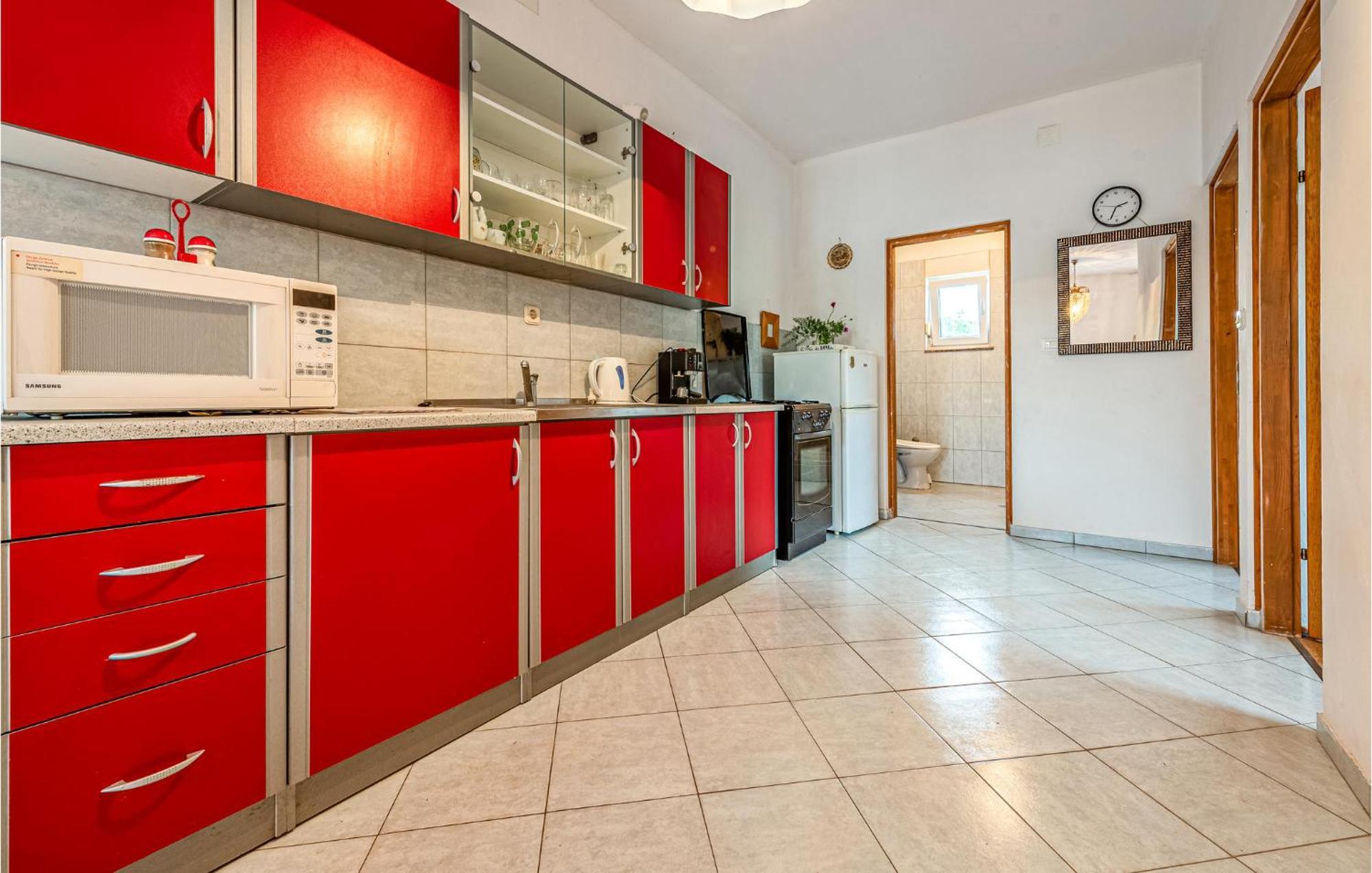 Cozy Apartment In Vir With Kitchen Bagian luar foto